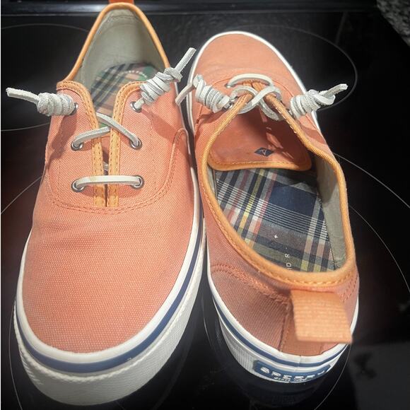SPERRY Women's Crest CVO Casual Sneaker/Shoes STS84837 Coral/Salmon. Size 9 - Picture 2 of 6